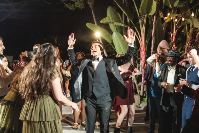 Stephanie and Lontez wedding at Botanica in Oceanside — Sun through the foliage, photograph 6