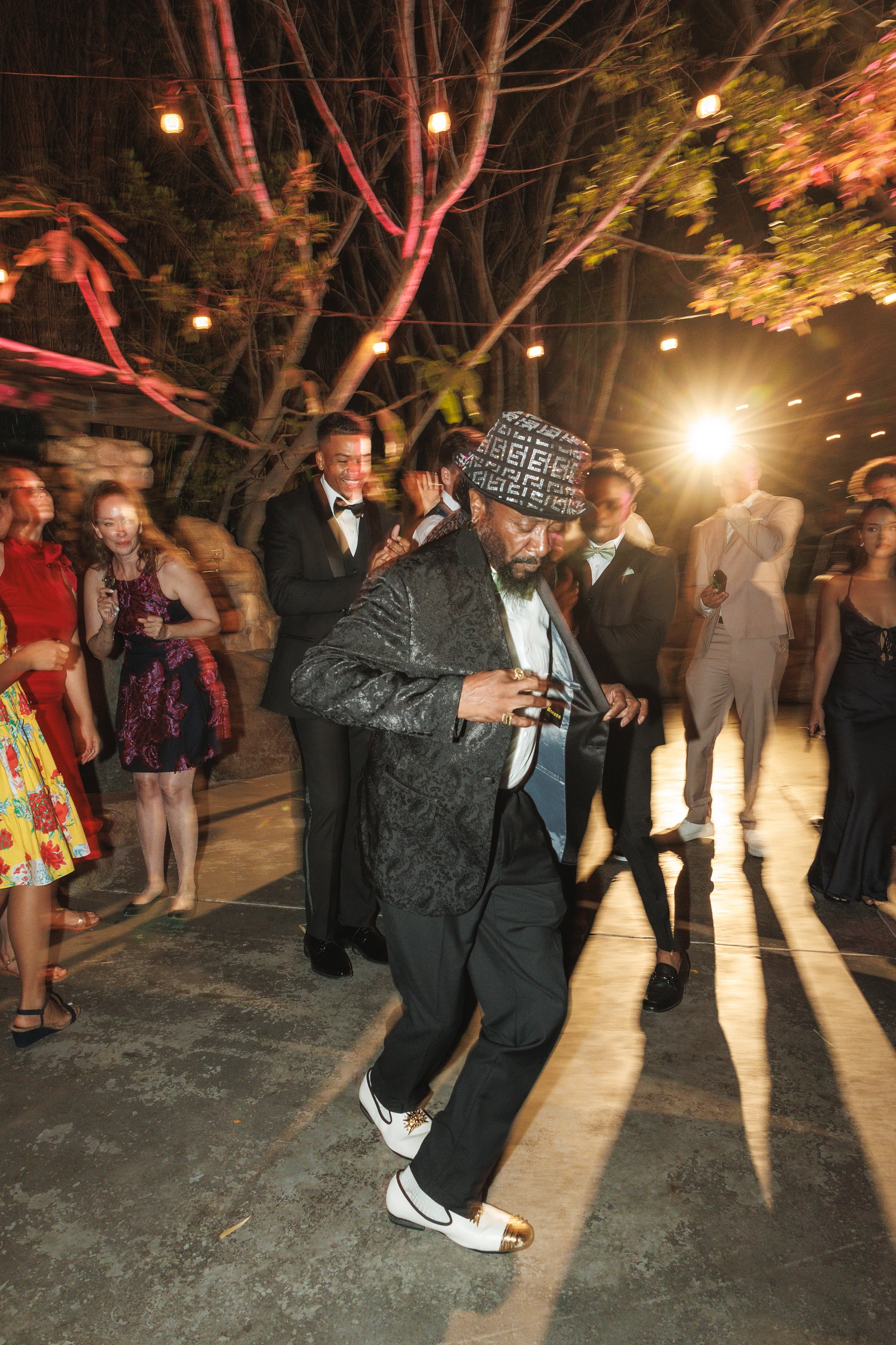 Stephanie & Lontez wedding photo 16 — Zatonsky Moments